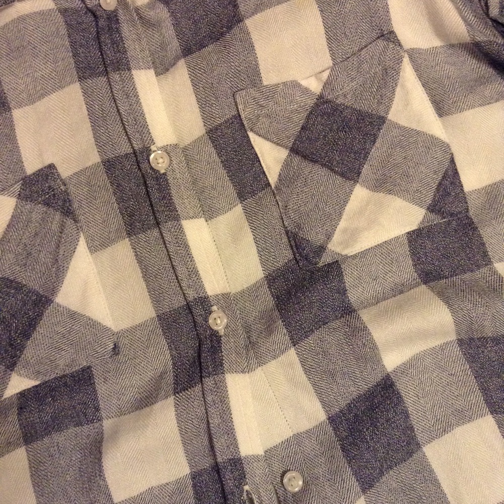 NWOT Rails "Britt" Rolled Sleeve - Picture 5 of 6